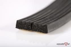 Uszczelka samoprzylepna czarna 4x10 mm 12-690-02