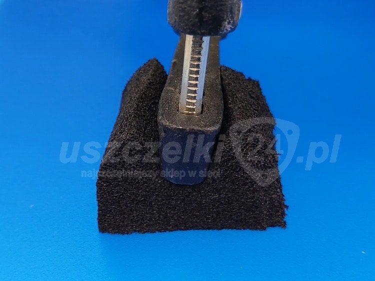 Pianka gumowa, otwarte komórki, samoprzylepna 10x20mm, 06251020