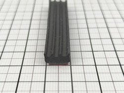 Uszczelka EPDM komórkowe 4,5x9,5 mm z taśmą klejącą producent 3M, 079113